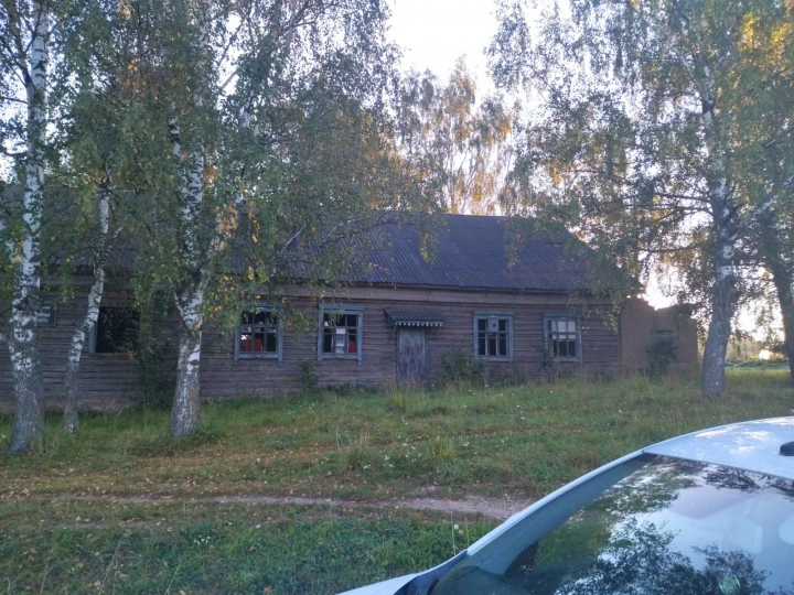 Нежилое здание, находящееся в муниципальной собственности Переславль-Залесского муниципального округа Ярославской области, расположенное по адресу: РФ, ЯО, городской округ г. Переславль-Залесский,   с. Филимоново, ул. Клубная, д. 35 с земельным участком